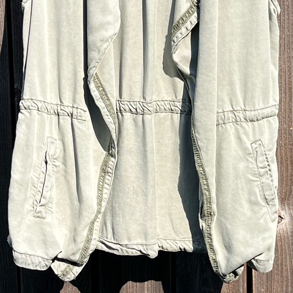 Max Jeans vest size medium - Picture 4 of 17